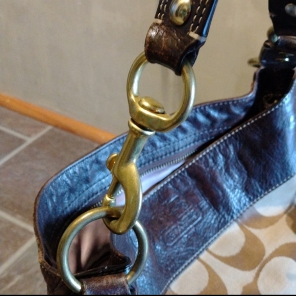 Coach 12674 Zoe Jaquard & Leather Signature Hobo Shoulder Bag - Picture 4 of 12